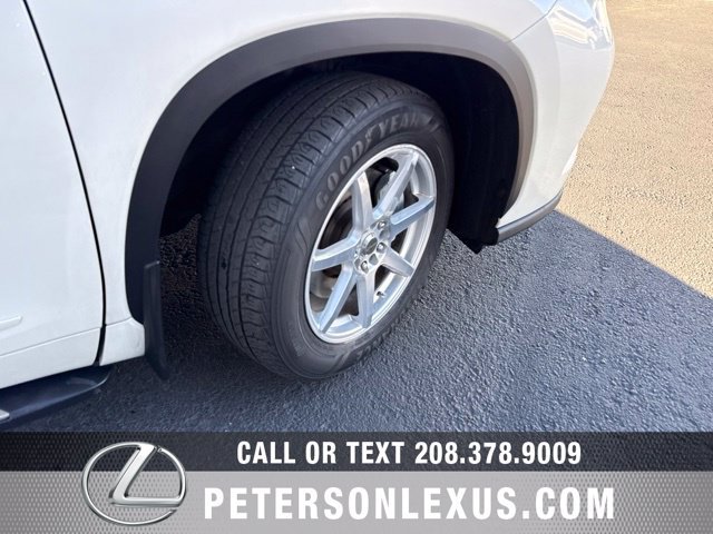 Used 2020 Toyota Highlander XLE AWD/4WD image 12