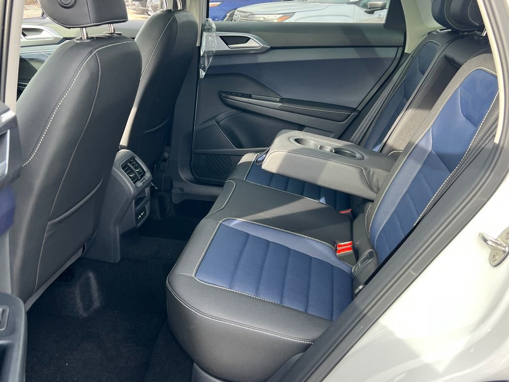 New 2026 Volkswagen Taos SEL image 15