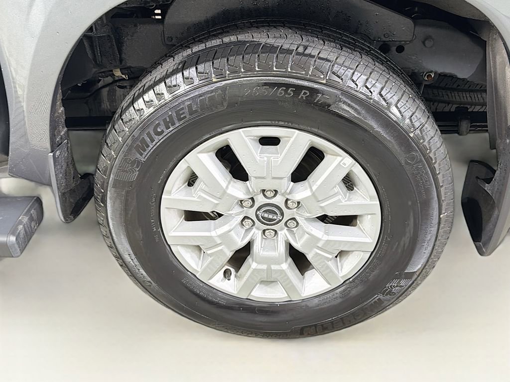 Used 2024 Nissan Frontier SV w/ SV Convenience Package image 29
