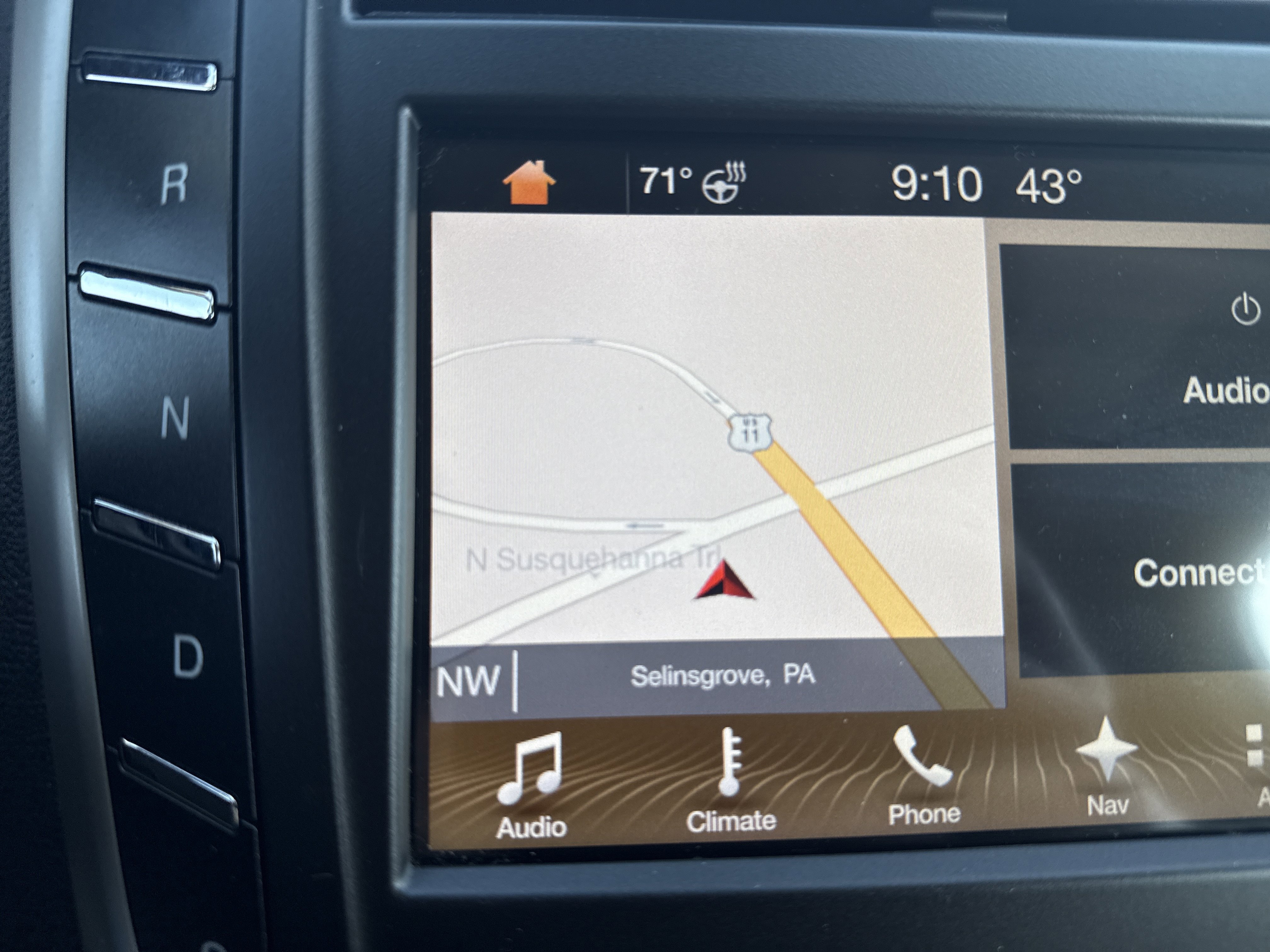 Used 2017 Lincoln MKC Reserve w/ Lincoln MKC Climate Package image 25