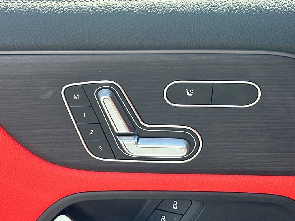 New 2026 Mercedes-Benz GLA 35 AMG 4MATIC image 11