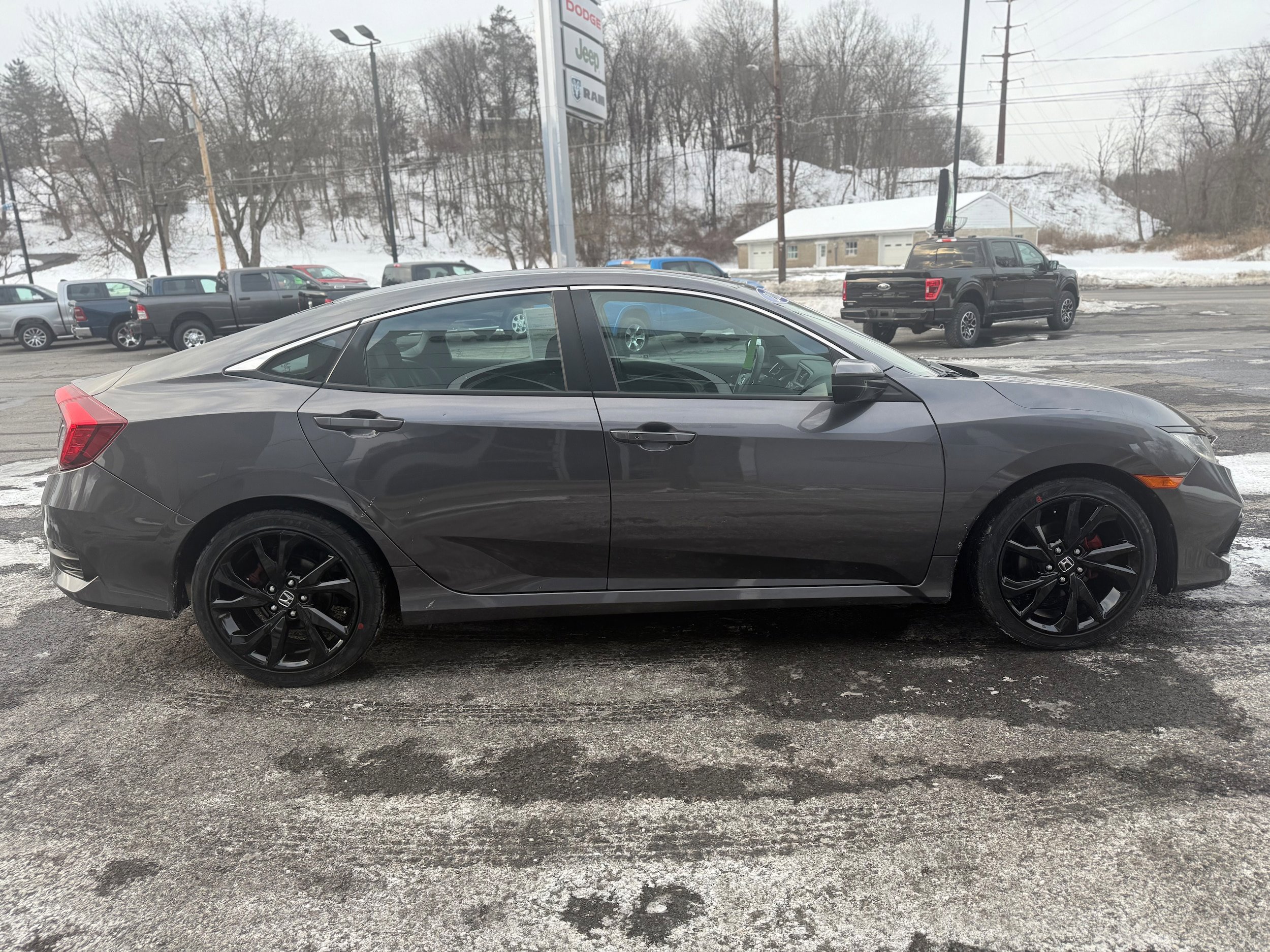 Used 2020 Honda Civic Sport image 6