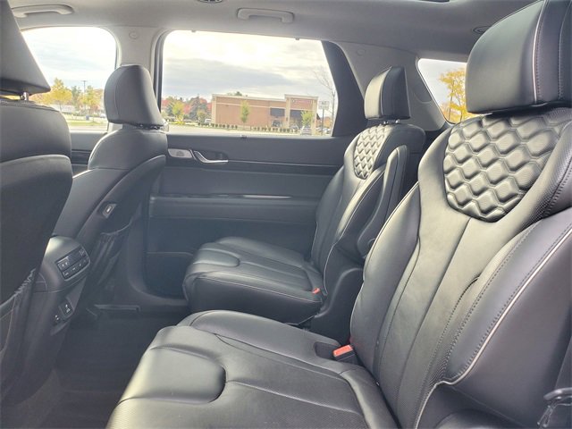 Used 2021 Hyundai Palisade Limited w/ Winter Package image 33