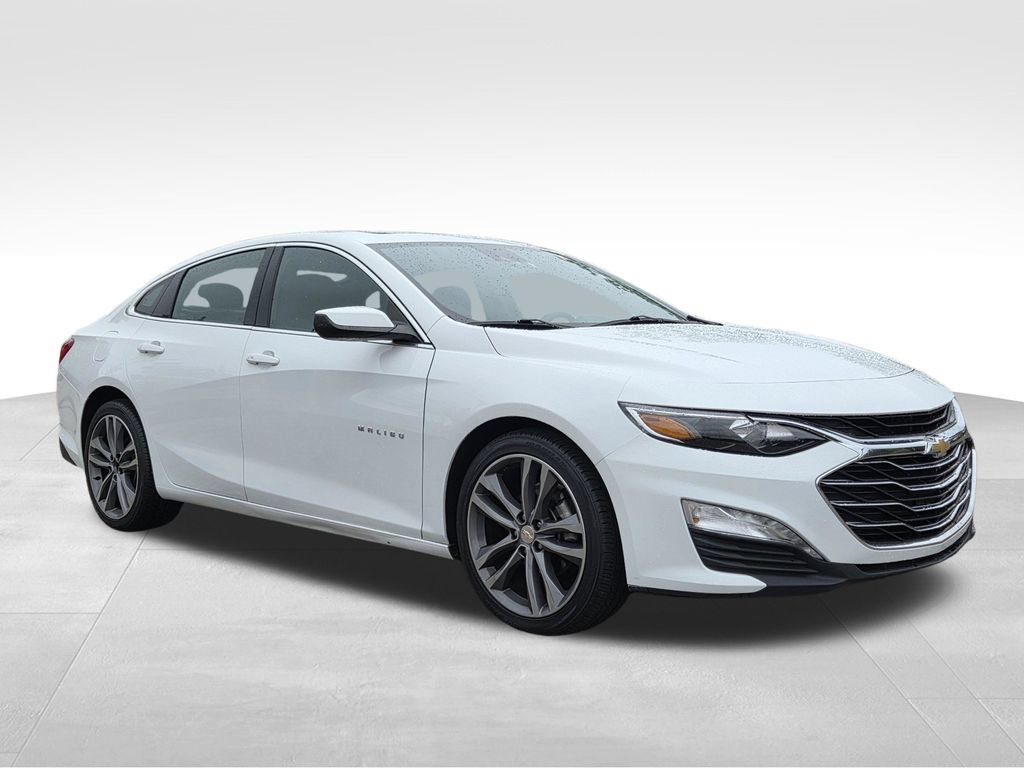 Used 2023 Chevrolet Malibu LT w/ Driver Confidence Package FWD image 4