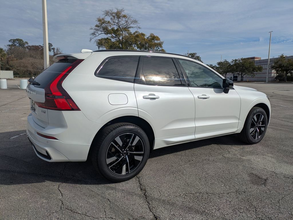 New 2026 Volvo XC60 T8 Core image 6