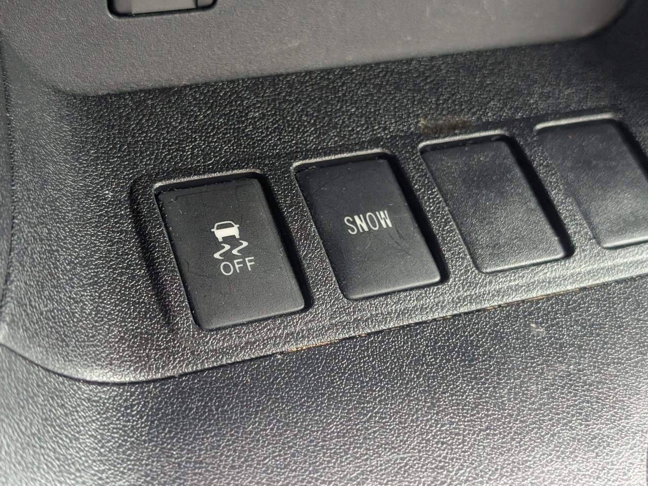 Used 2018 Toyota Highlander Limited FWD image 21