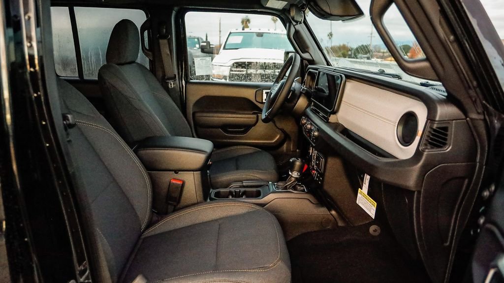 New 2026 Jeep Wrangler Unlimited Sport AWD/4WD image 18