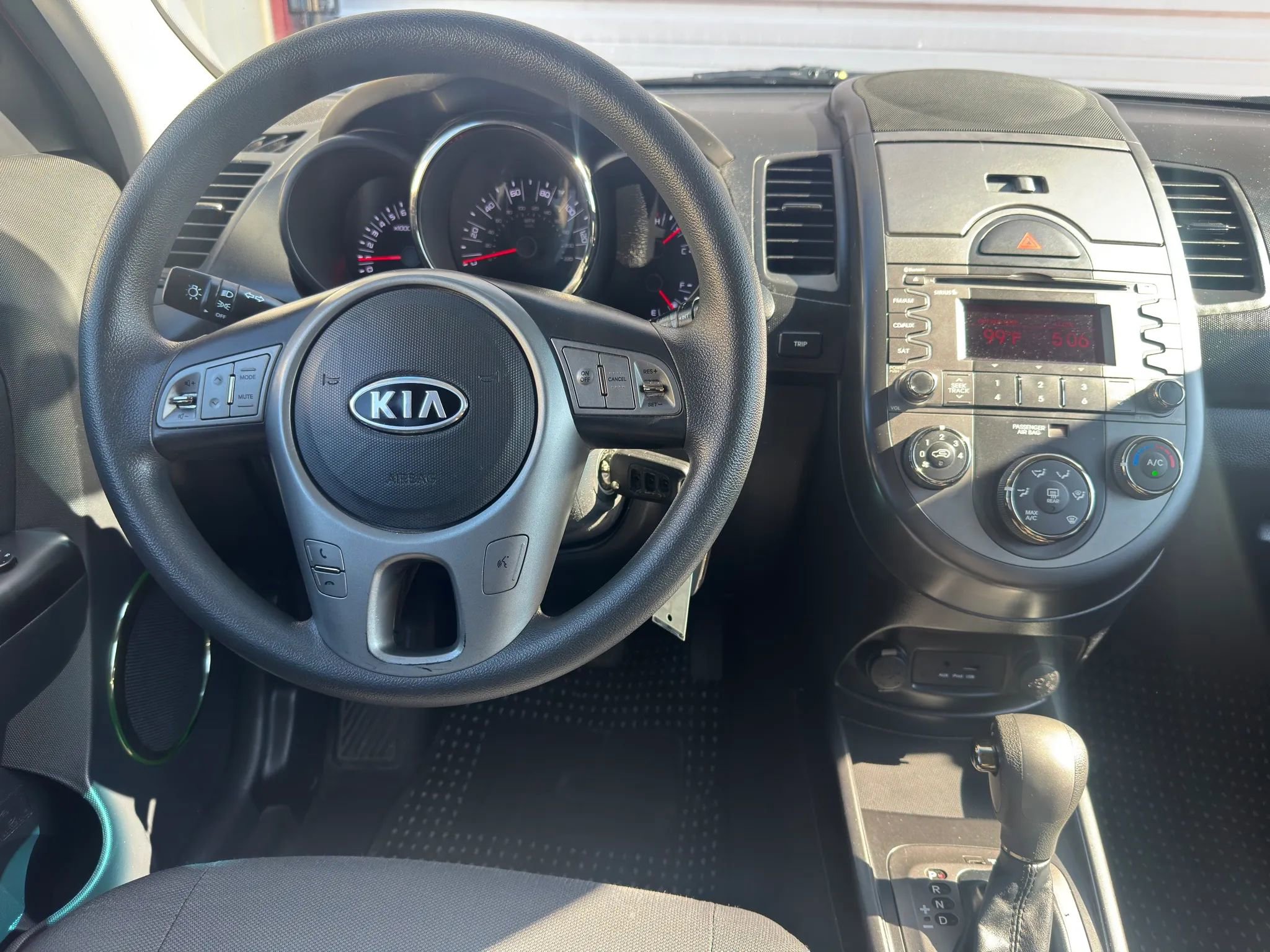 Used 2011 Kia Soul + w/ Audio Pkg FWD image 19