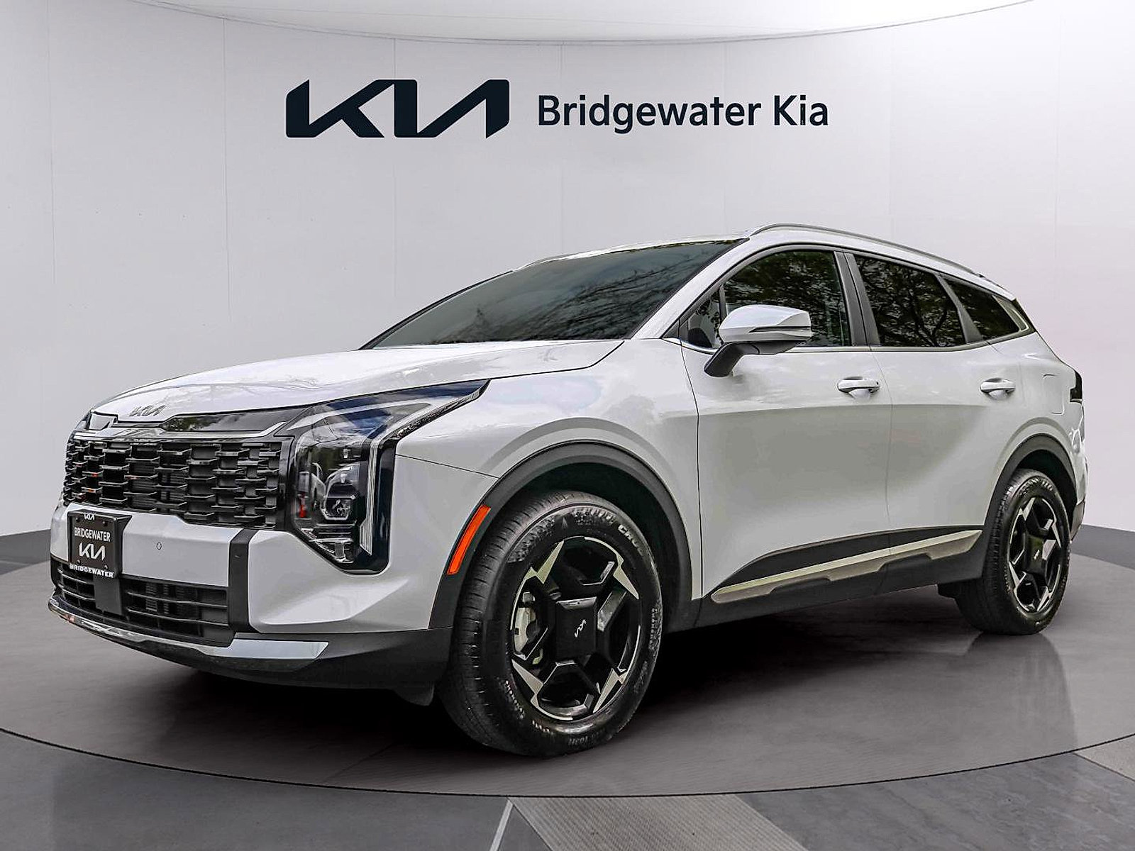 Certified 2026 Kia Sportage EX AWD/4WD image 4