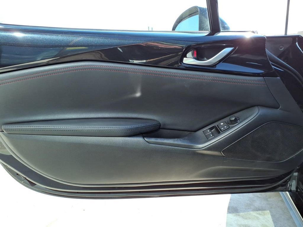 Used 2016 MAZDA MX-5 Miata Grand Touring image 10