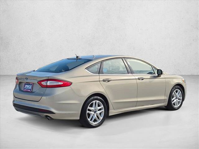 Used 2015 Ford Fusion SE FWD image 5