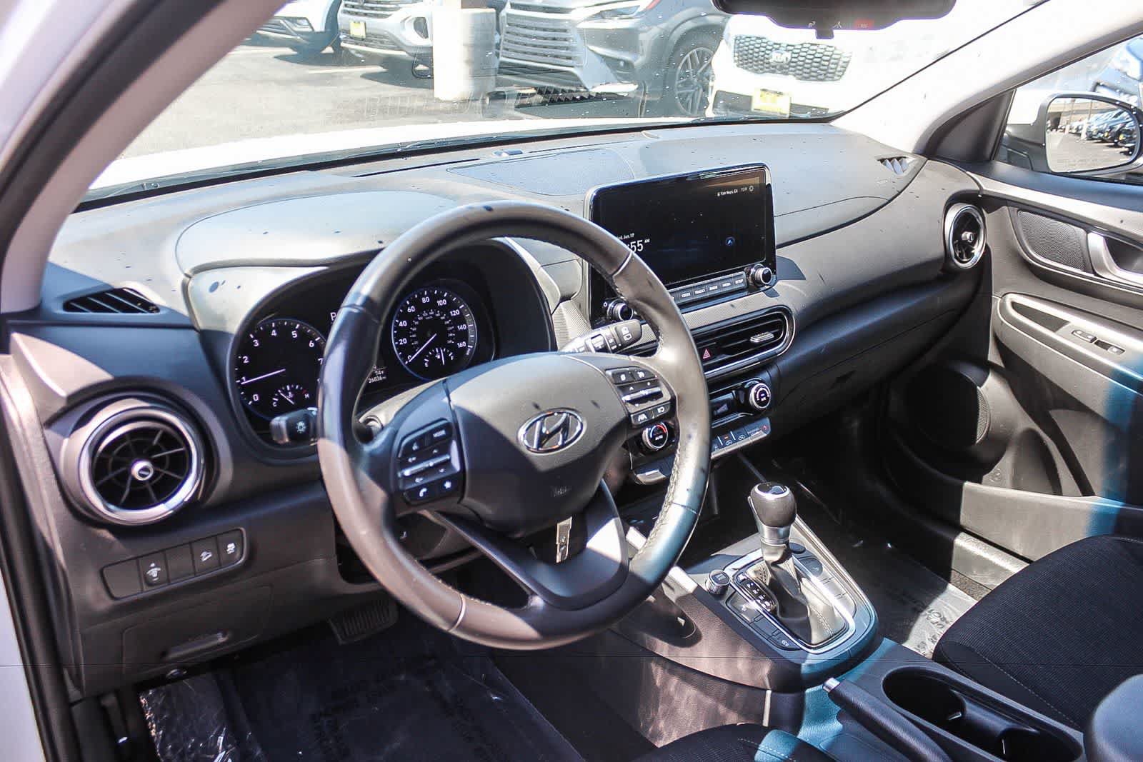 Certified 2023 Hyundai Kona SEL w/ Convenience Package FWD image 17
