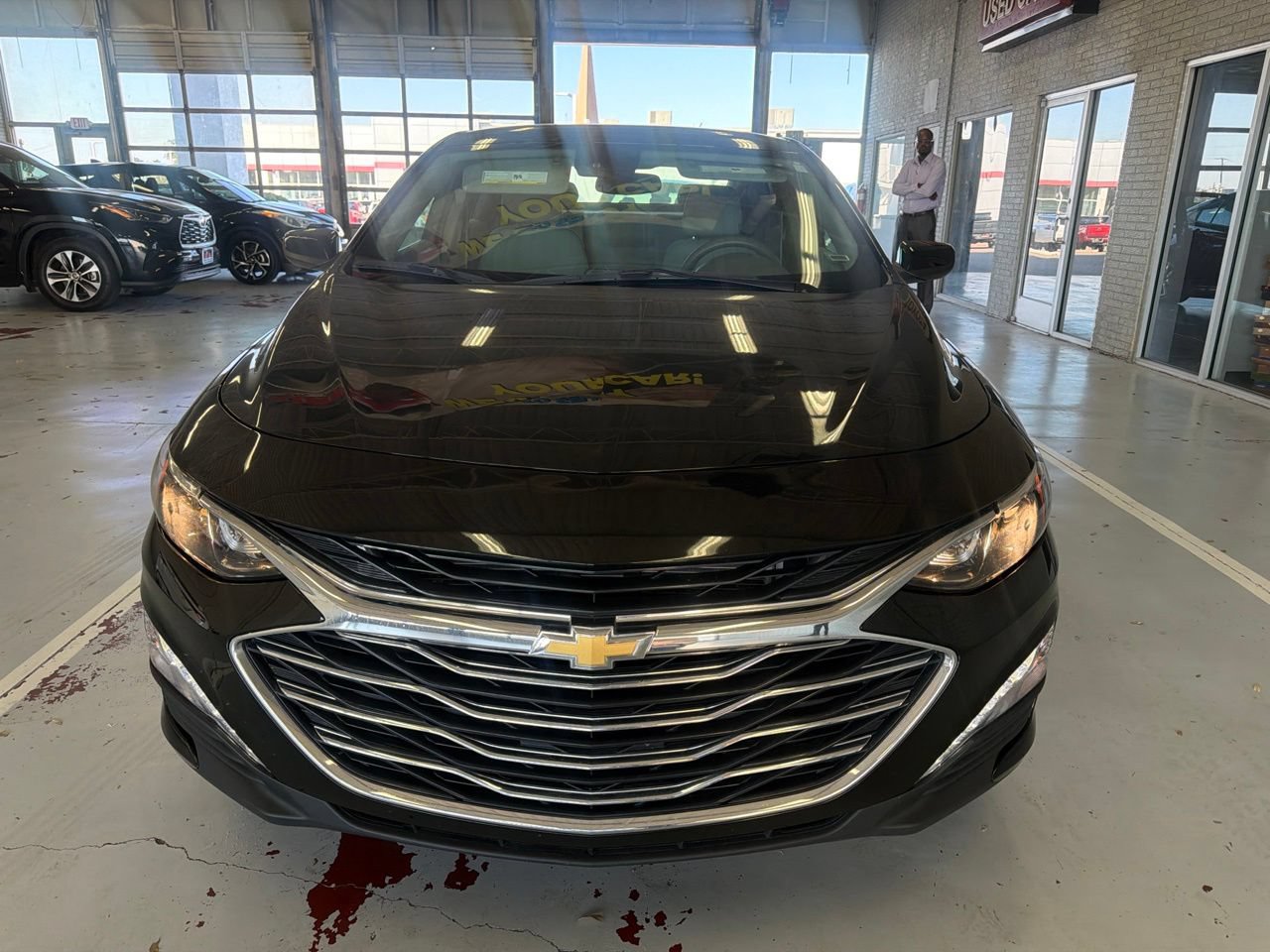 Used 2025 Chevrolet Malibu LT FWD image 2