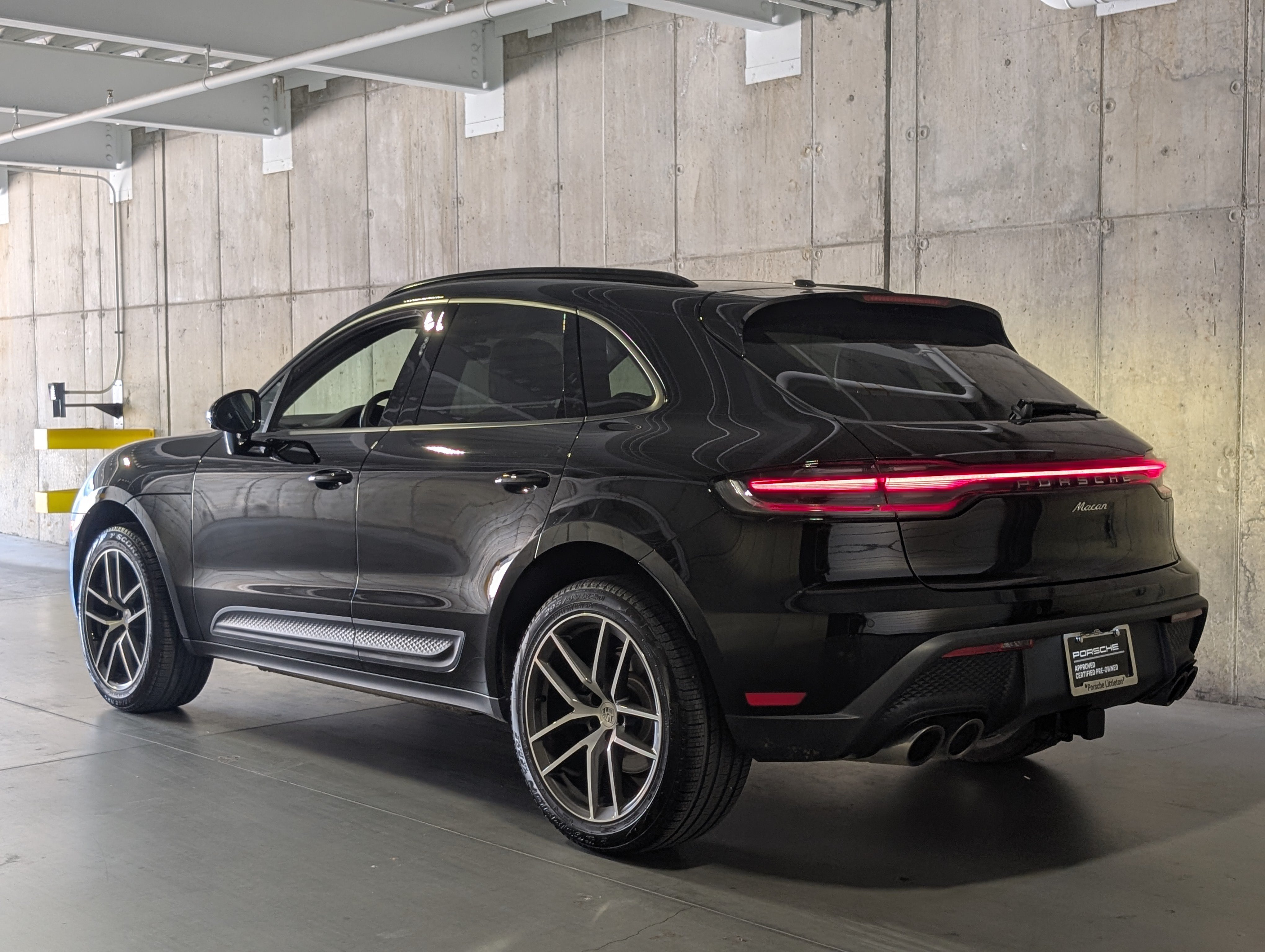 Certified 2026 Porsche Macan AWD/4WD image 43