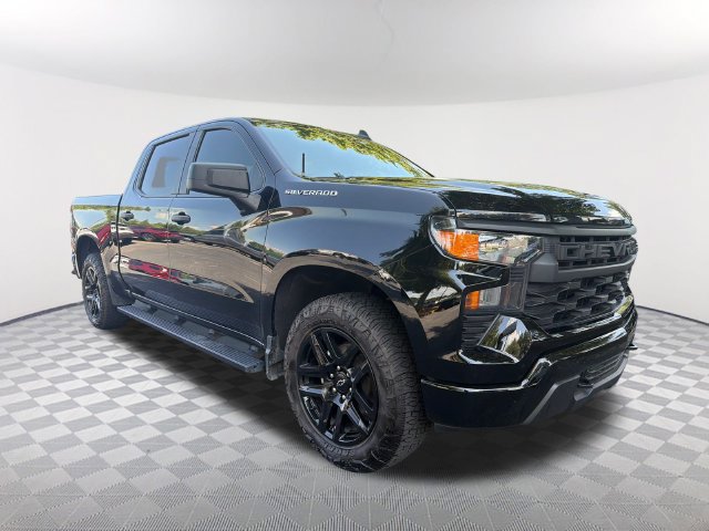 Used 2023 Chevrolet Silverado 1500 Custom RWD image 3
