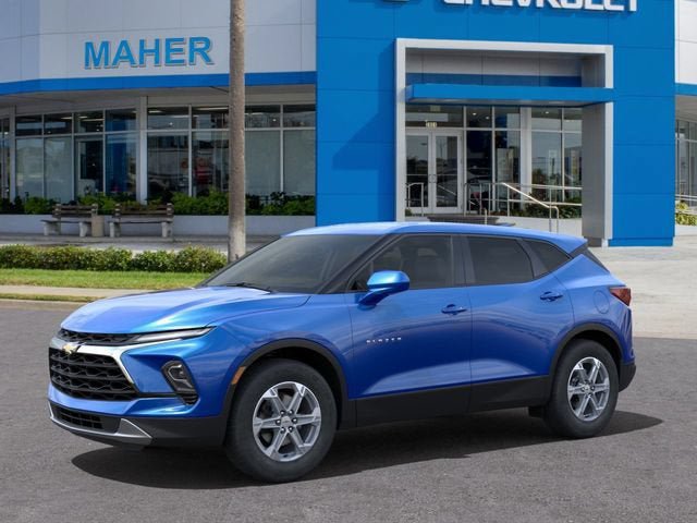 New 2025 Chevrolet Blazer LT FWD image 2