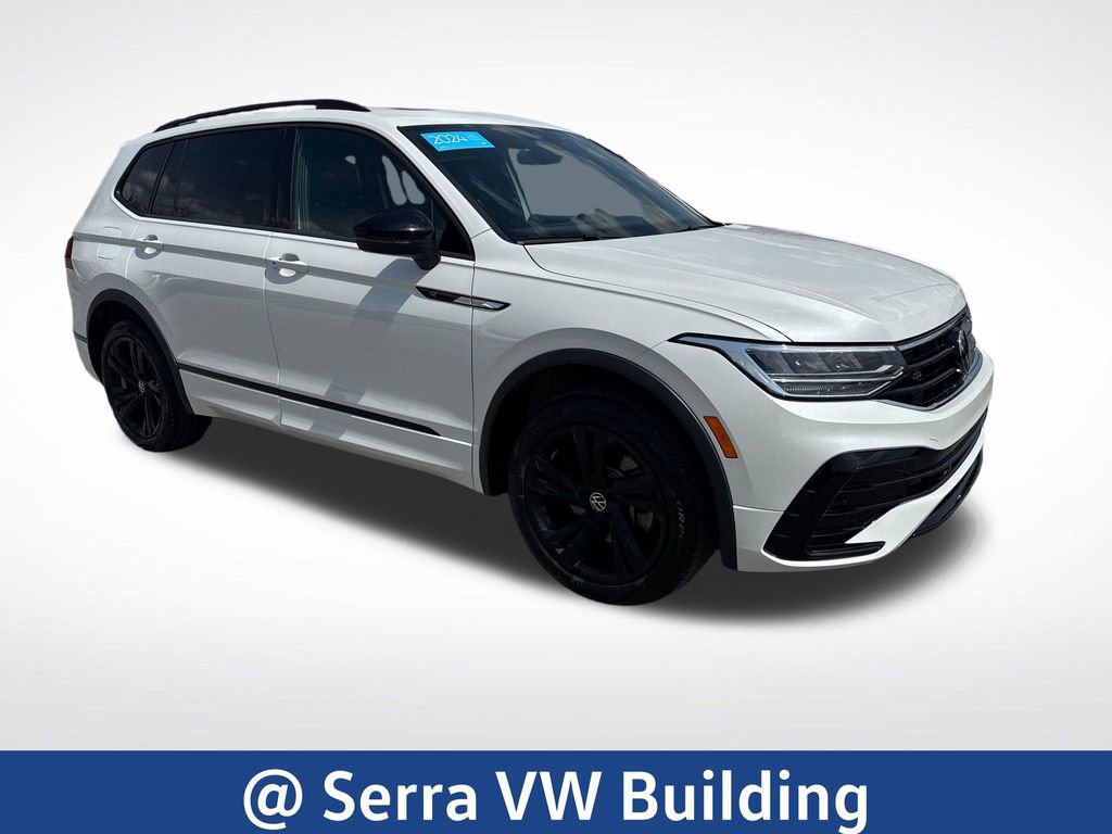 Used 2024 Volkswagen Tiguan SE R-Line AWD/4WD image 9