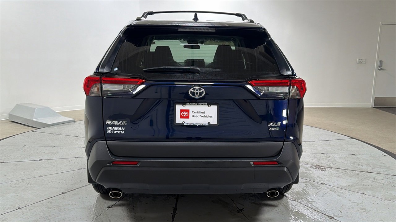 Used 2025 Toyota RAV4 XLE w/ Convenience Package image 4