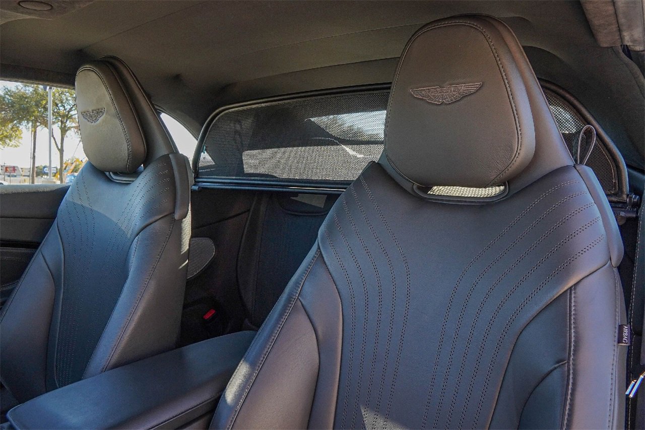 Used 2020 Aston Martin DB11 Volante image 10