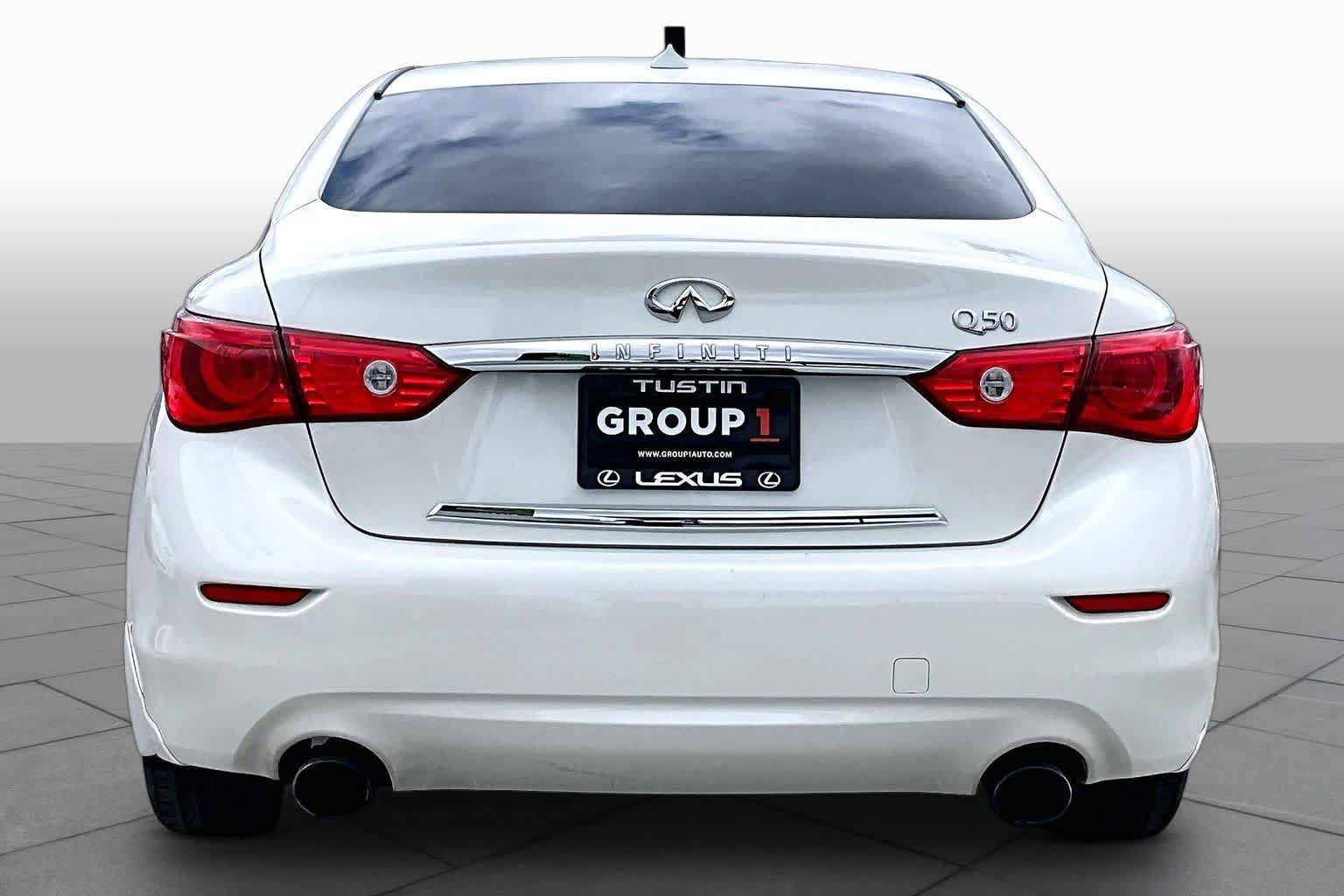 Used 2017 INFINITI Q50 Signature Edition RWD image 4