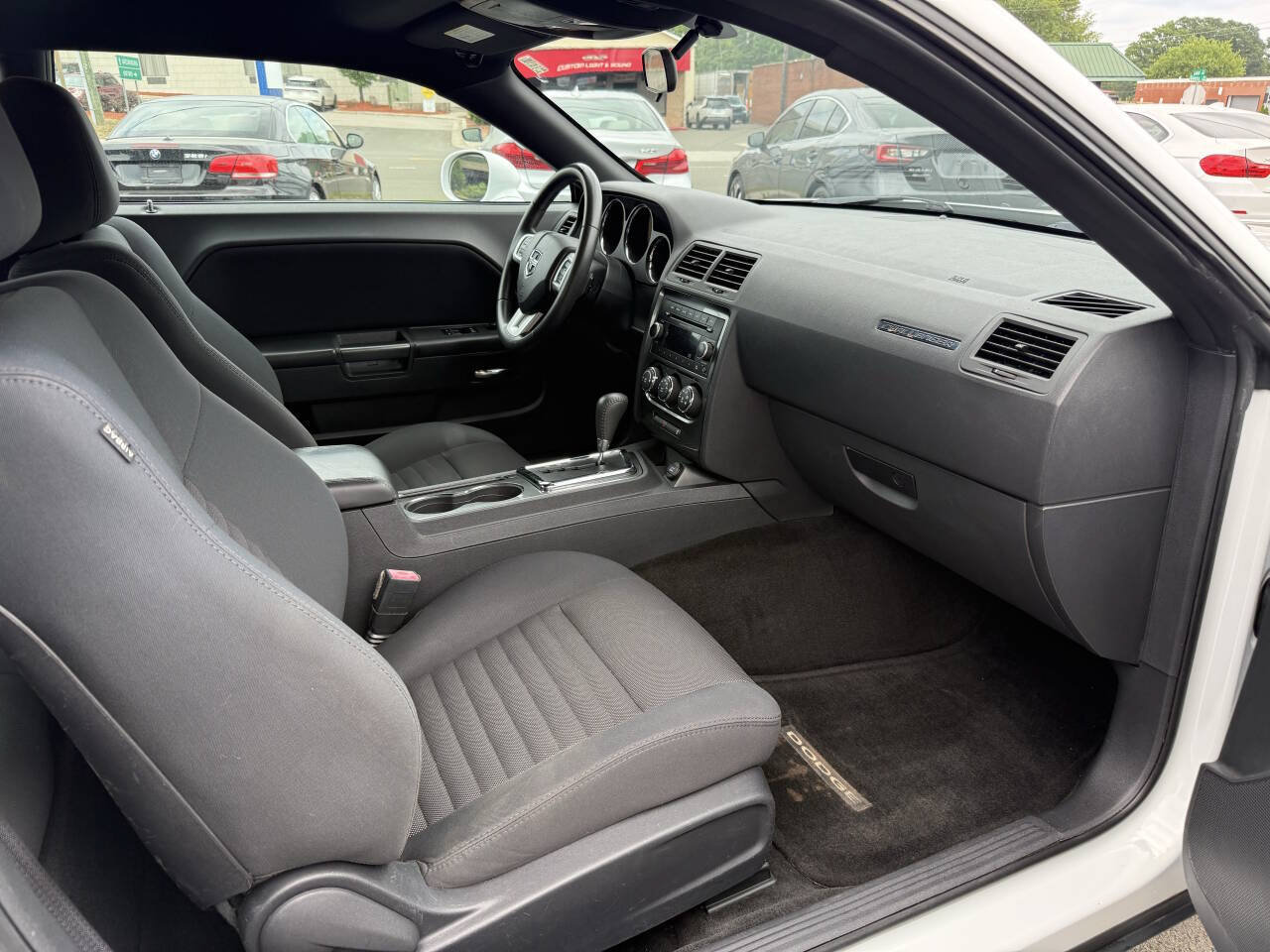 Used 2013 Dodge Challenger SXT RWD image 17