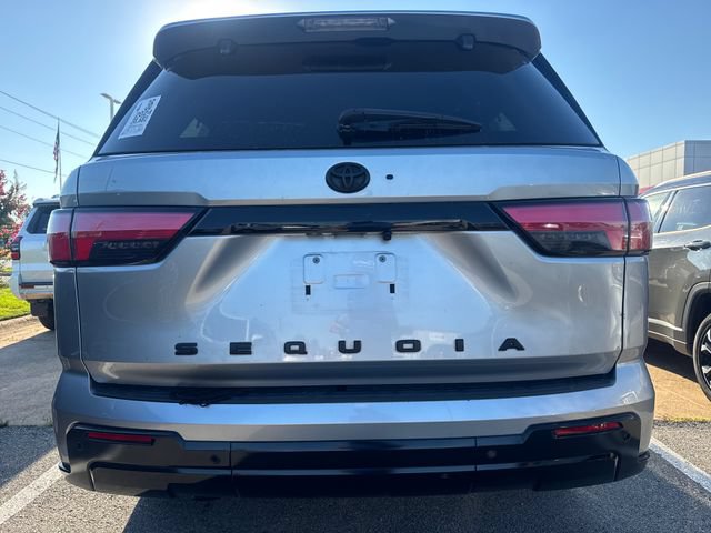 Used 2024 Toyota Sequoia Platinum AWD/4WD image 5