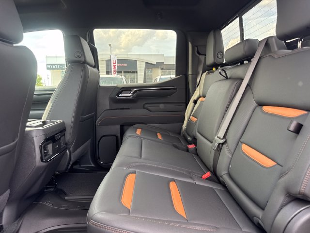 New 2026 GMC Sierra 1500 AT4 w/ AT4 Premium Package AWD/4WD image 11