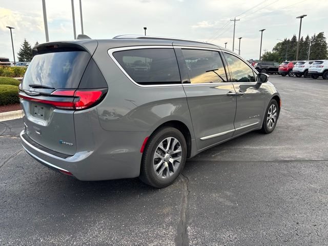 Used 2021 Chrysler Pacifica Pinnacle FWD image 10