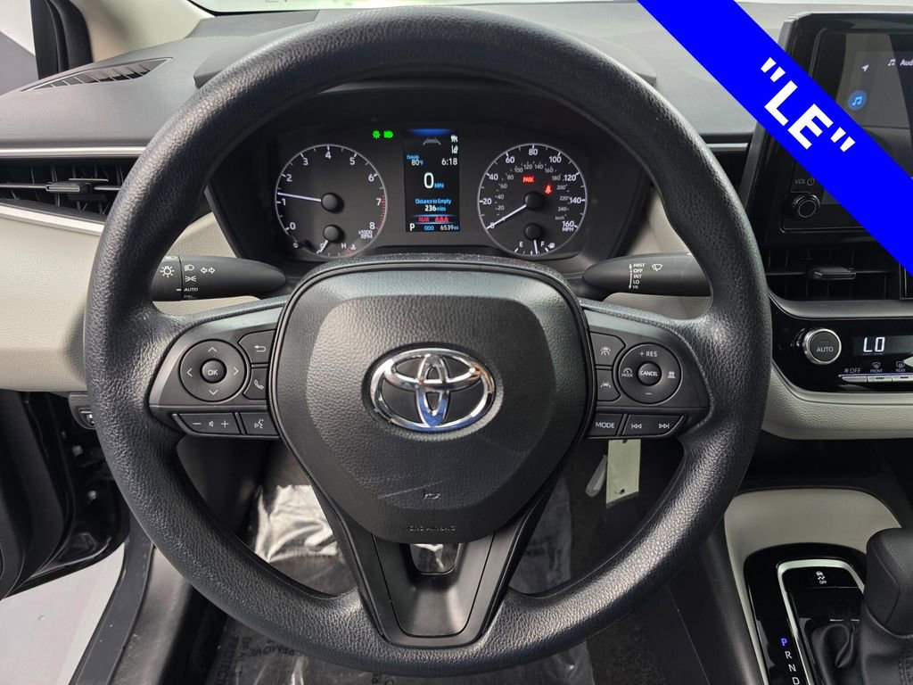 Used 2025 Toyota Corolla LE image 16