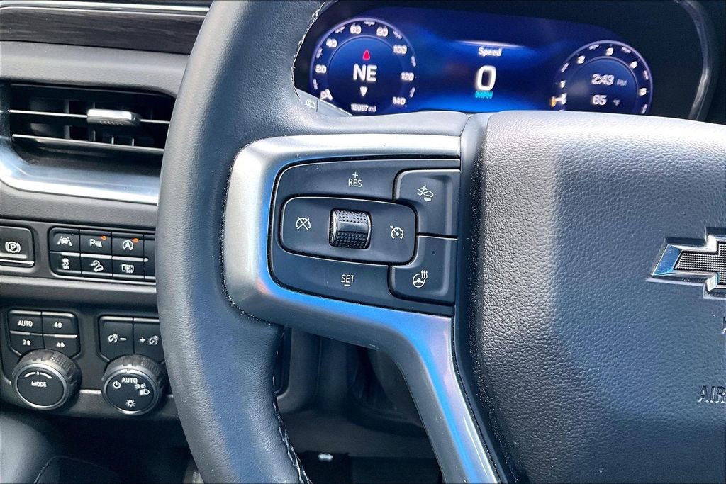 Used 2023 Chevrolet Tahoe Z71 w/ Luxury Package image 22