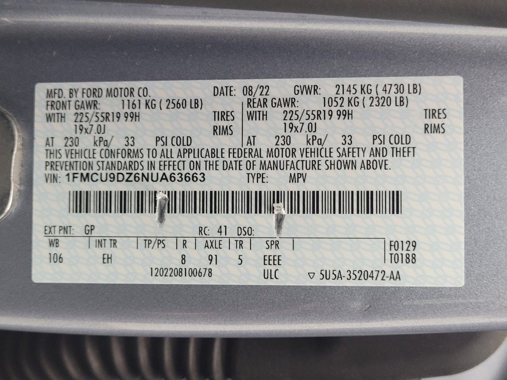 Used 2022 Ford Escape Titanium image 33