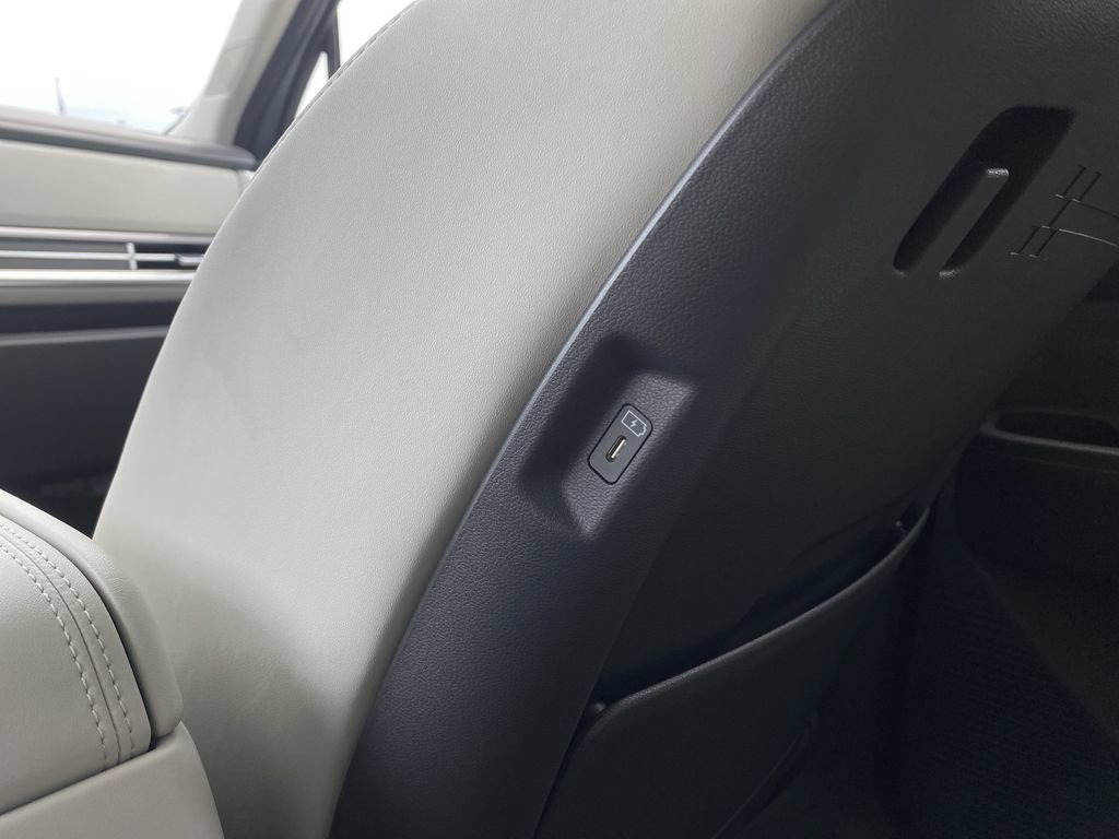 New 2027 Hyundai Santa Fe SEL FWD image 29