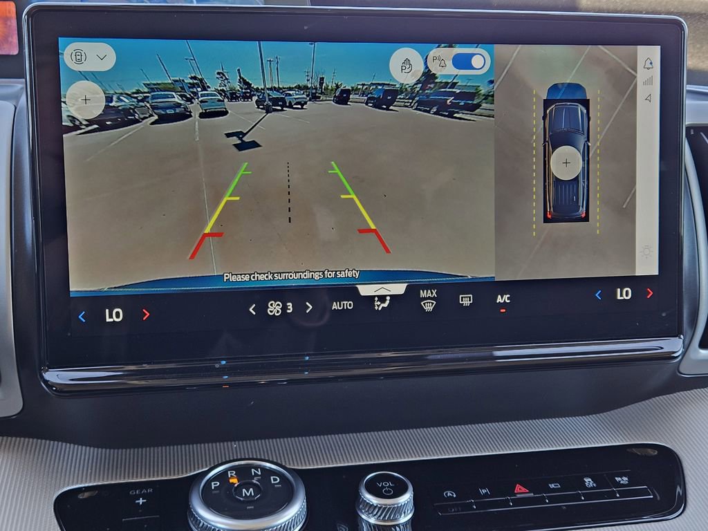 Used 2025 Ford Expedition Active image 24