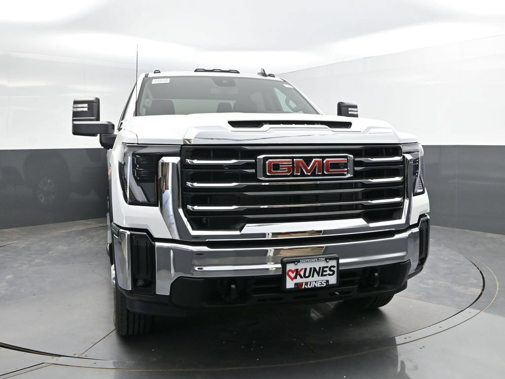 New 2026 GMC Sierra 2500 SLE w/ SLE Value Package; AWD/4WD video 2