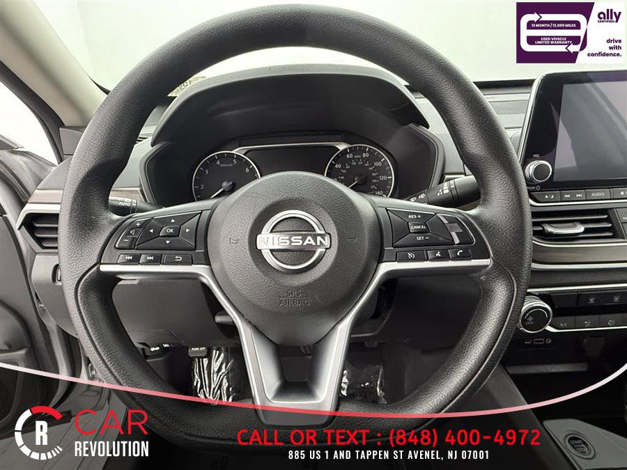 Used 2024 Nissan Altima 2.5 SV FWD image 18
