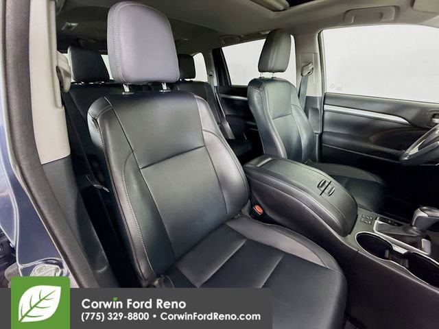 Used 2014 Toyota Highlander XLE image 29