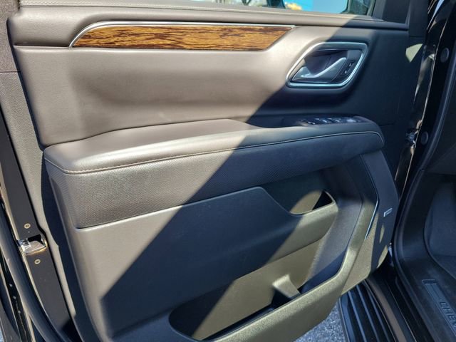 Used 2024 Chevrolet Suburban Premier w/ Premium Package image 26
