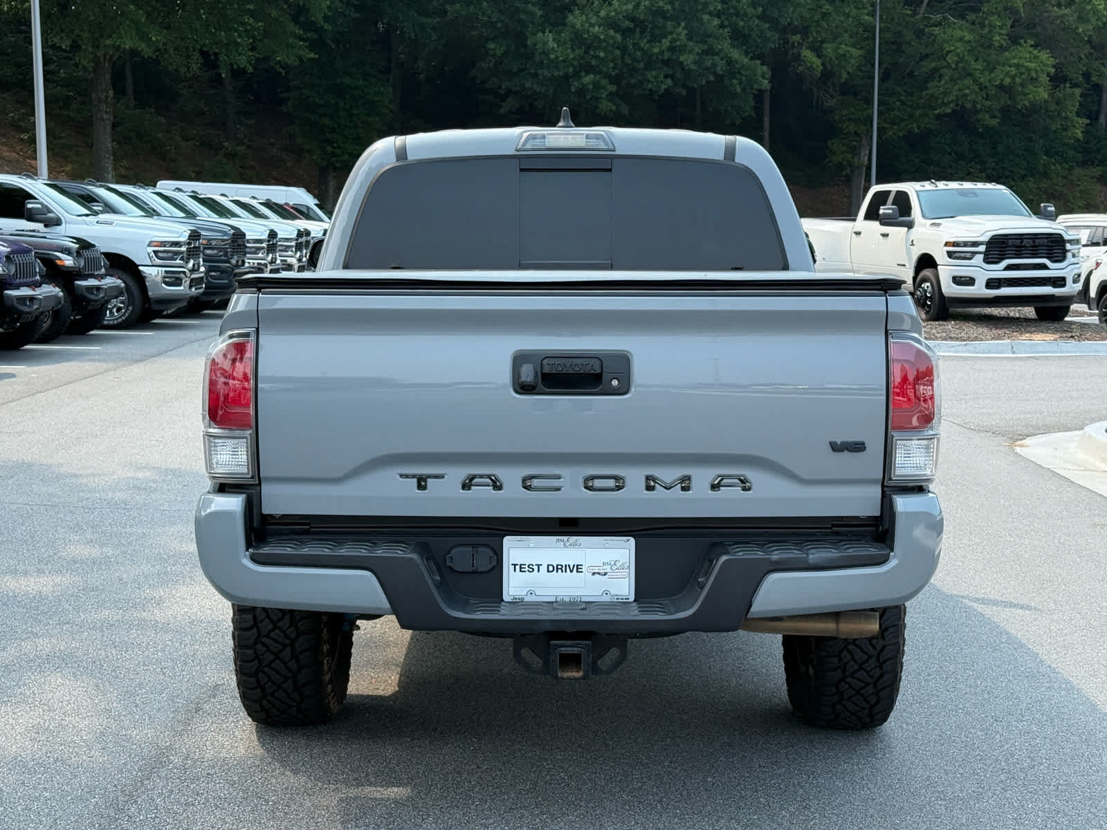 Used 2021 Toyota Tacoma TRD Sport AWD/4WD image 4