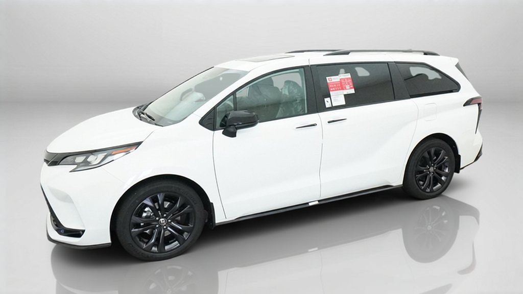 New 2026 Toyota Sienna XSE FWD image 31