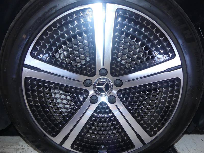 Used 2023 Mercedes-Benz EQS 450+ 4MATIC Sedan image 36