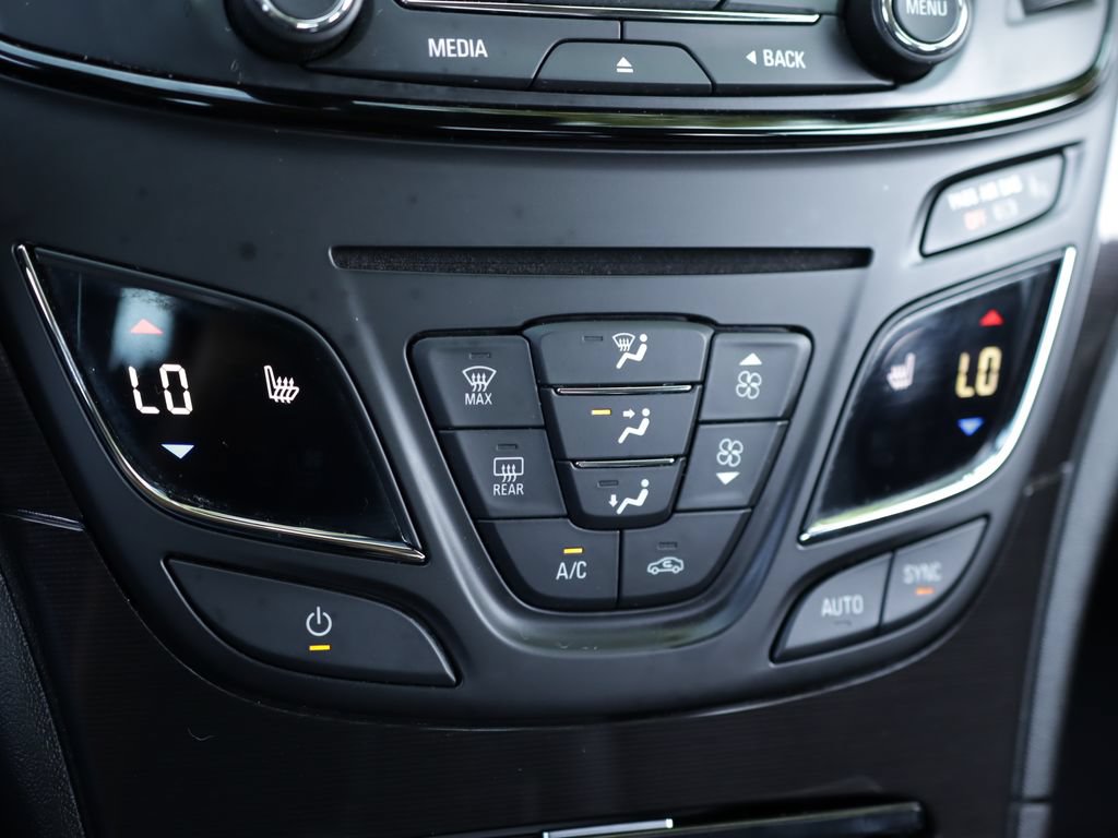 Used 2016 Buick Regal Premium FWD image 16