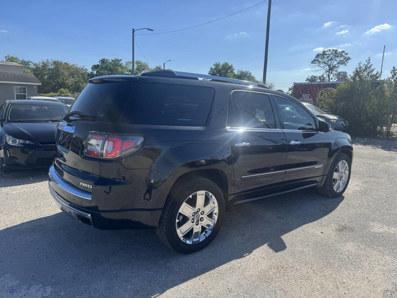 Used 2015 GMC Acadia Denali image 3