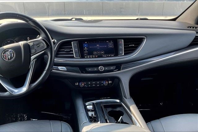 Used 2024 Buick Enclave Premium image 6