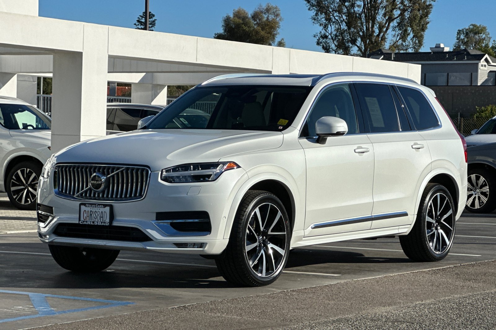 Certified 2023 Volvo XC90 B6 Plus w/ Protection Package Premier AWD/4WD image 8