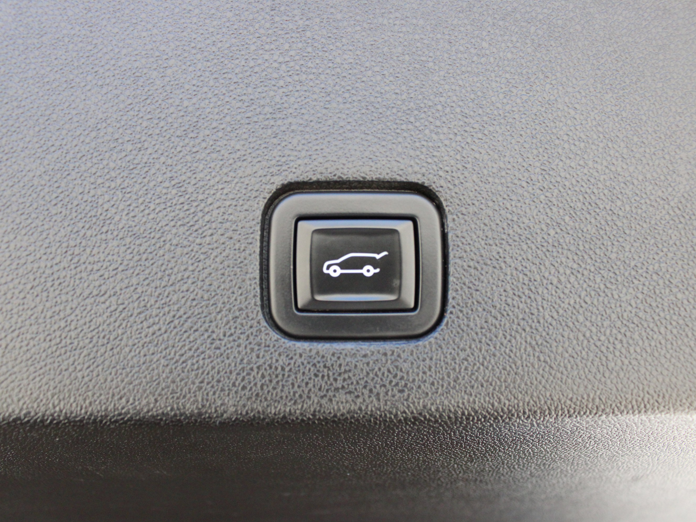 Used 2020 Cadillac XT6 Premium Luxury w/ Platinum Package AWD/4WD image 43