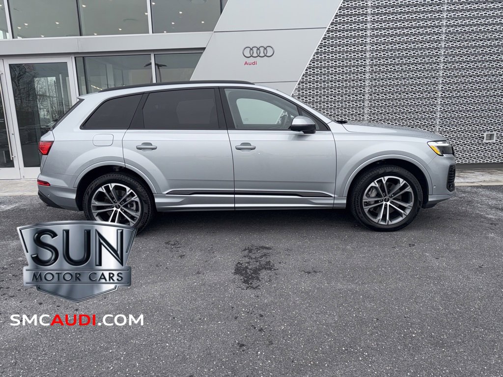 Used 2025 Audi Q7 2.0T Premium Plus w/ Premium Plus Package image 2