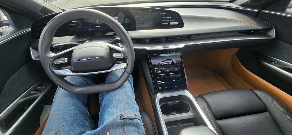 Used 2023 Lucid Air Touring image 5