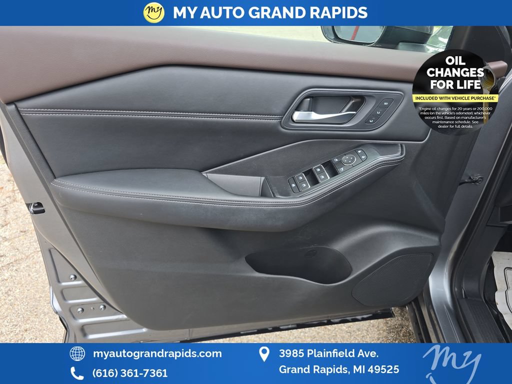 Used 2023 Nissan Rogue SL w/ SL Premium Package AWD/4WD image 10