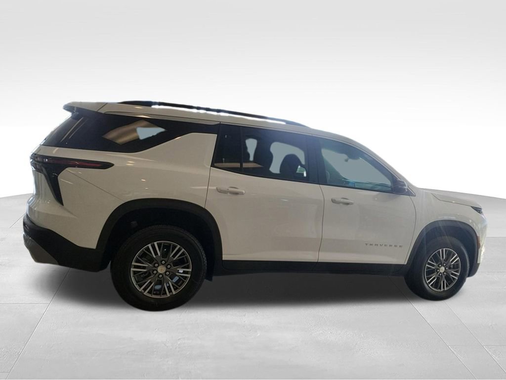 New 2026 Chevrolet Traverse LT w/ LPO, Floor Liner Package image 7