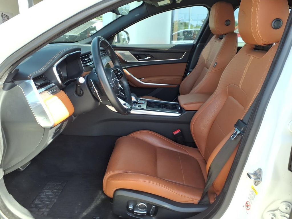 Used 2022 Jaguar XF R-Dynamic SE AWD/4WD image 10